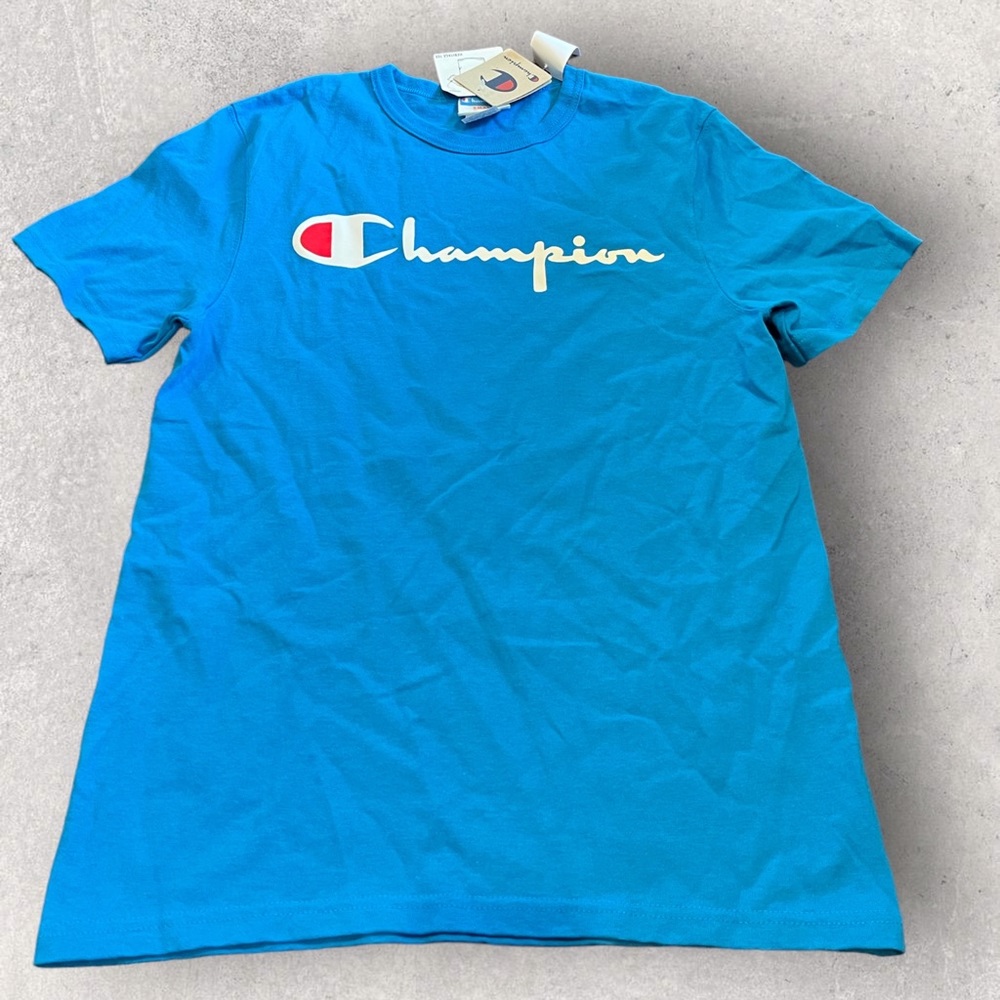 ⭐️ NWT - Men's Small Blue Champion T-Shirt